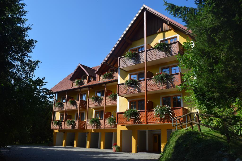 Gasthof Hotel Schmied Arnfels Dış mekan fotoğraf