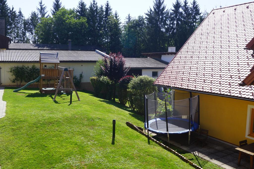 Gasthof Hotel Schmied Arnfels Dış mekan fotoğraf